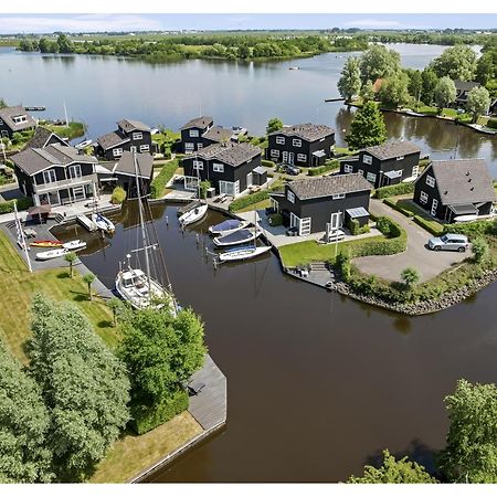 Waterpark Oan 'E Poel Bij Sneekermeer Терхерне Екстериор снимка